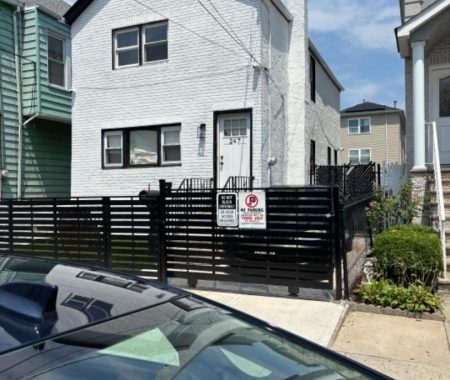 3913402 247 Magnolia Ave