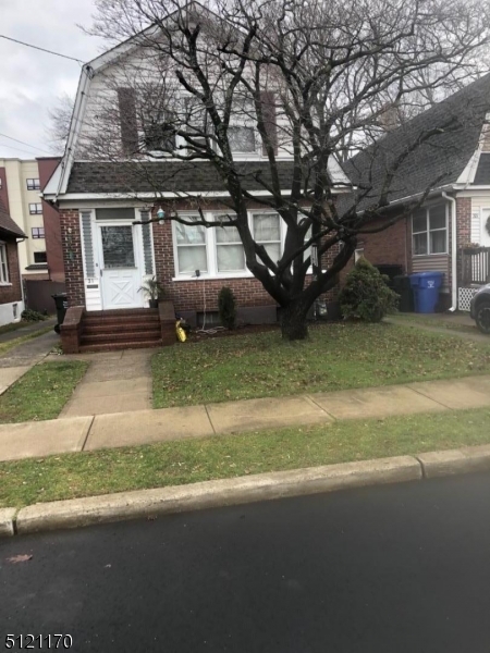 3756765 31 E Grove Ave 1