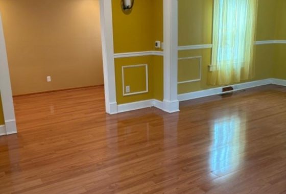 3986210 296 E Fifth Ave