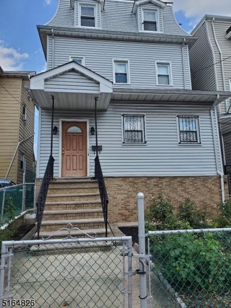 3794897 29 Prospect St