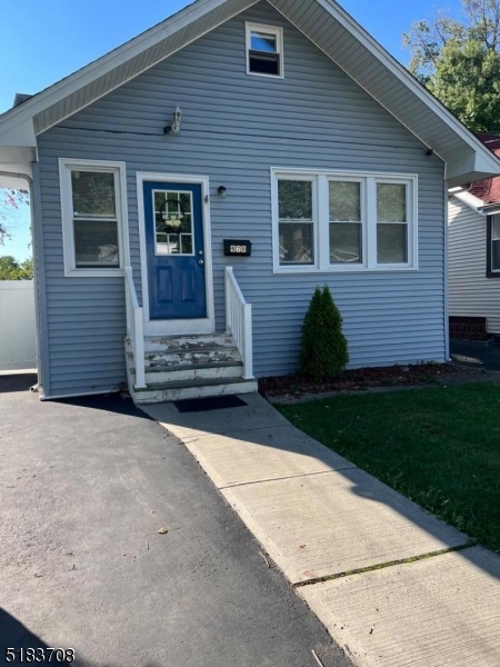 3811661 620 Spruce St