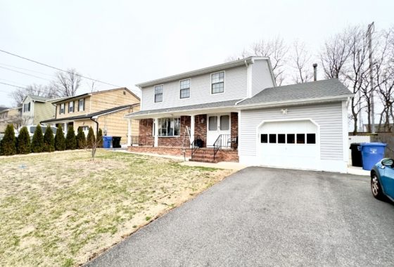 3954187 52 Westside Ave