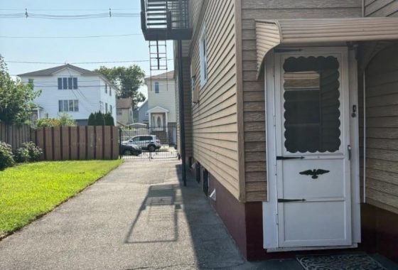 3976788 15 Dayton St