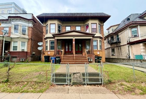 3992349 129 Cherry St