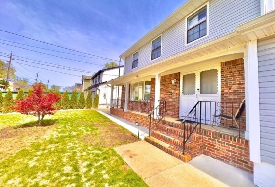 3993535 52 Westside Ave