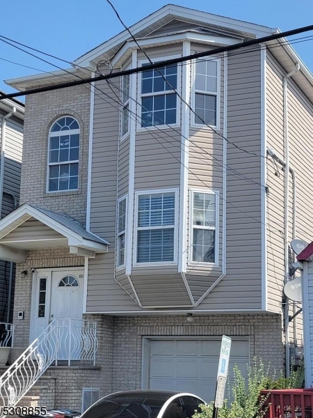 3920494 151 Broadway