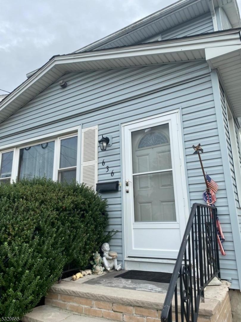 3939133 636 E 2nd Ave