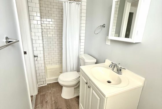30700C1760124290294 Listings