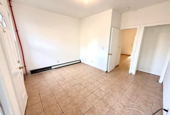 30700C1760123900745 - 653 4th Ave 1st Floor