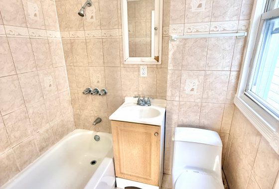 30700C1760124154951 - 653 4th Ave 2nd Floor