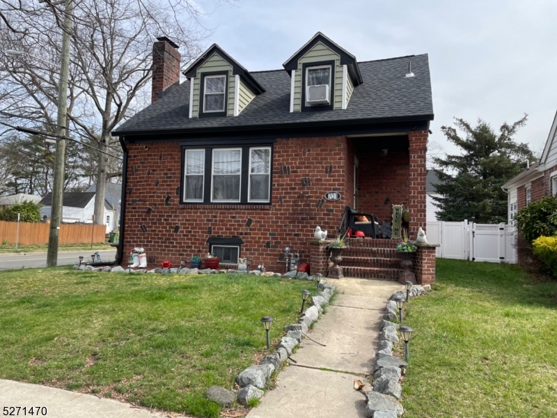 3887534 - 701 Sheridan Ave