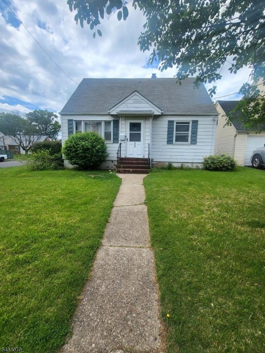 4029575 - 350 Elmwood Ter