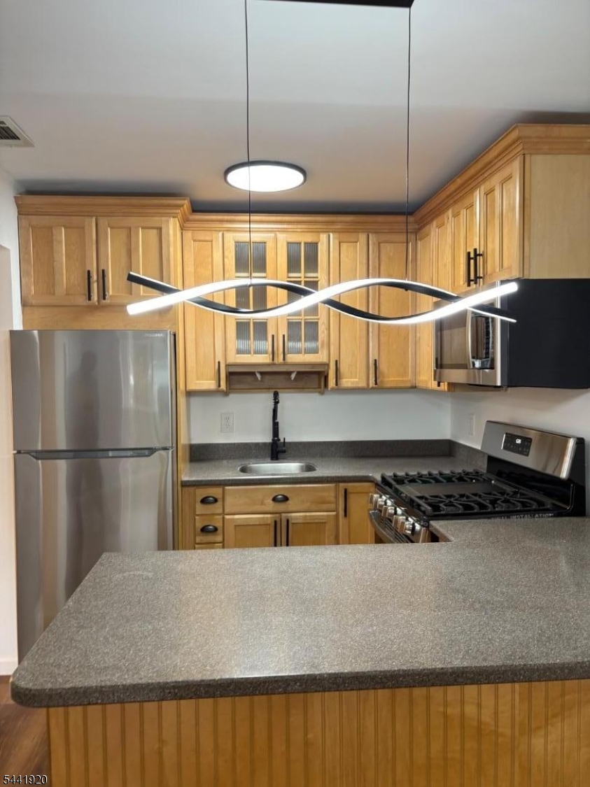 4036542 - 407 Orchard Meadows Dr