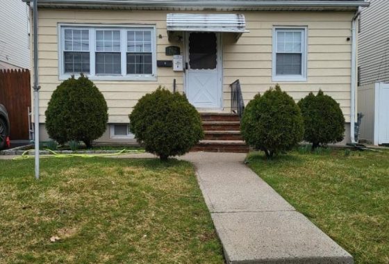4043130 - 762 Old Rd