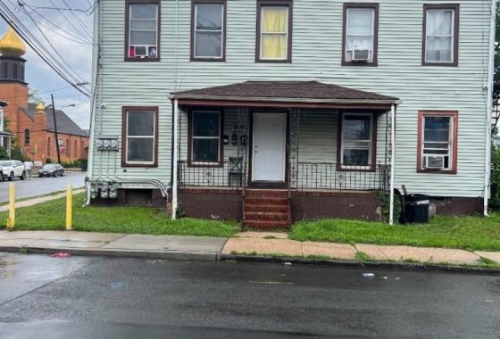 4042177 - 147 Liberty St 2