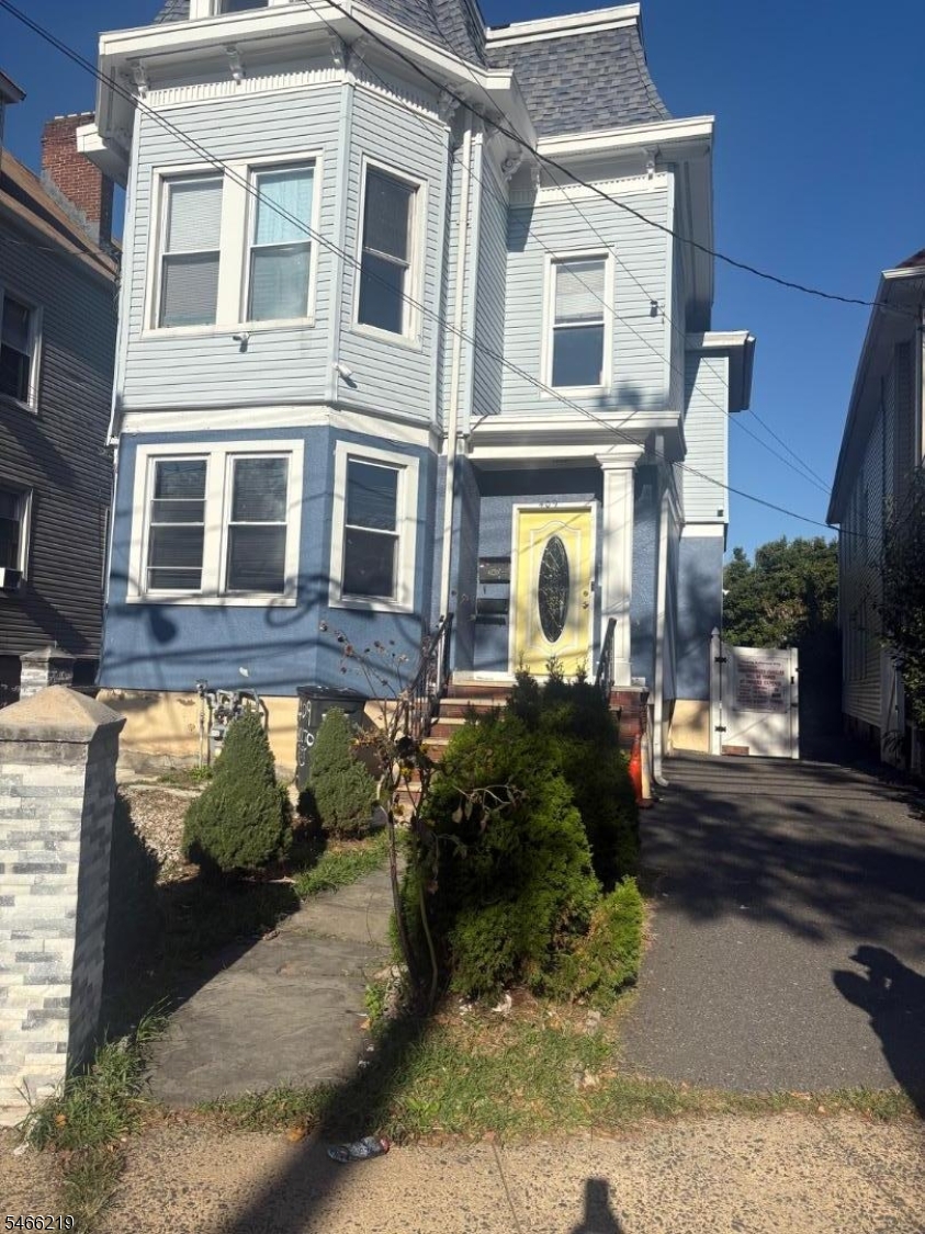 4057569 407 Chilton St