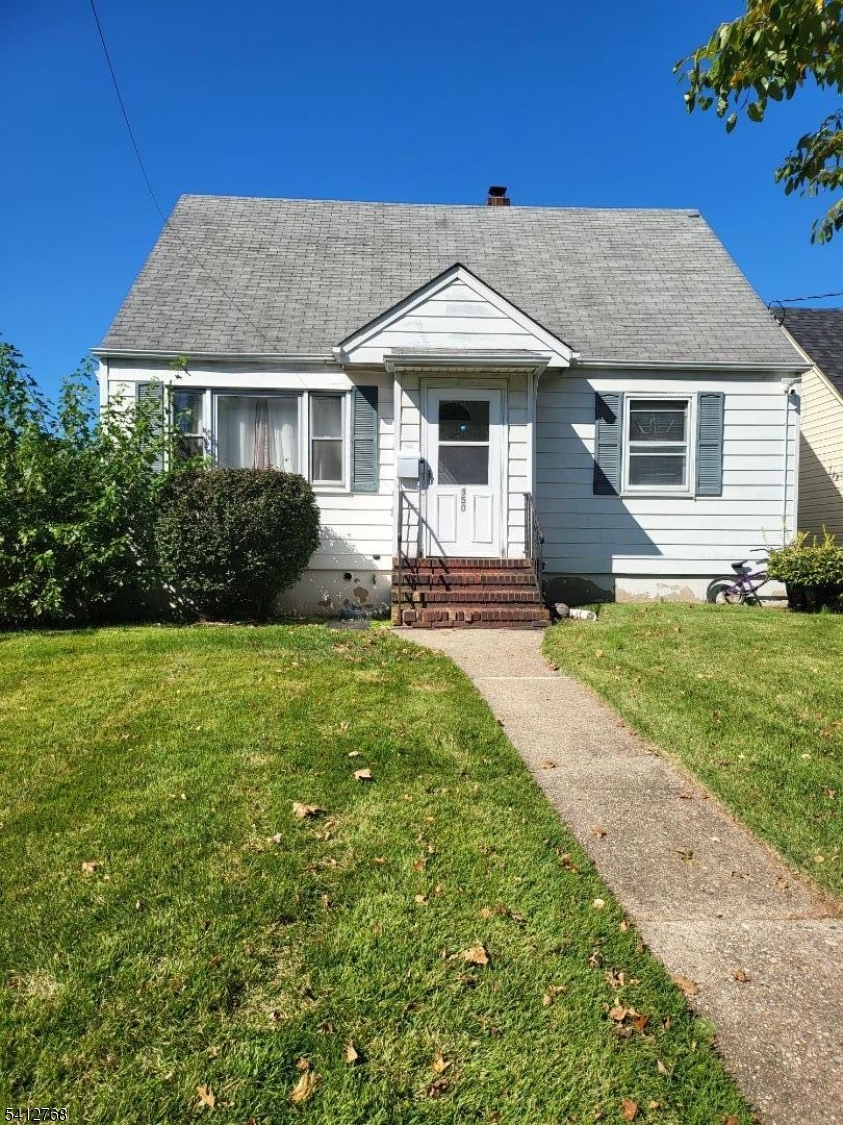4057895 350 Elmwood Ter